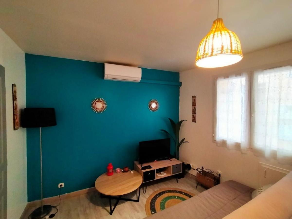 Le Mistral Location